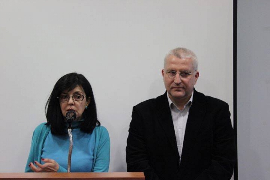 Кунева не познава БГ историята и „скубе бради“ в телевизионния ефир