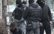 Спецакция по бургаски: Антимафиотите в анцузи „Адидас“, докато арестуват показно Котката и Пехо