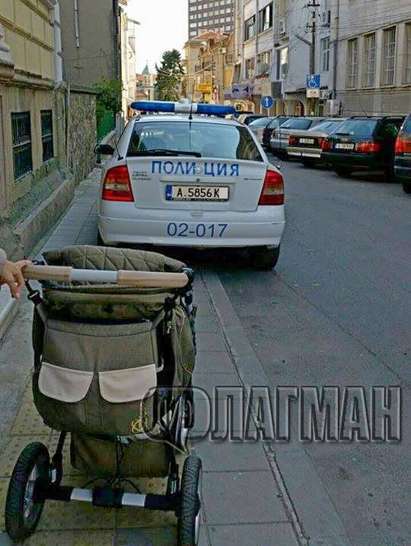 АЛАРМА! С бебешка количка съм, откъде да мина, г-н полицай?!