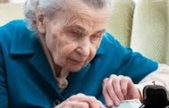 Искания за 300 лв. минимална пенсия и нова данъчна система торпилират Бюджет 2017 г.