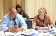 Ако Турция рекетира ЕС с бежанците е абсурдно България да се ангажира с каузата на рекетиращия