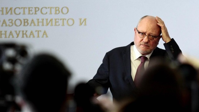 ИСТИНСКАТА ПРИЧИНА  Борисов да гони Танев! Шеф кабинета му с отнет допуск за класифицирана информация!