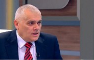 Валентин Радев: Замислям се каква роля играе г-жа Елена Йончева