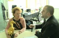 Боби Ваклинов връчи „Златен скункс“ на Силва Зурлева