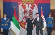 Ненчев се появи с обърнато знаме. Война ли обявихме?