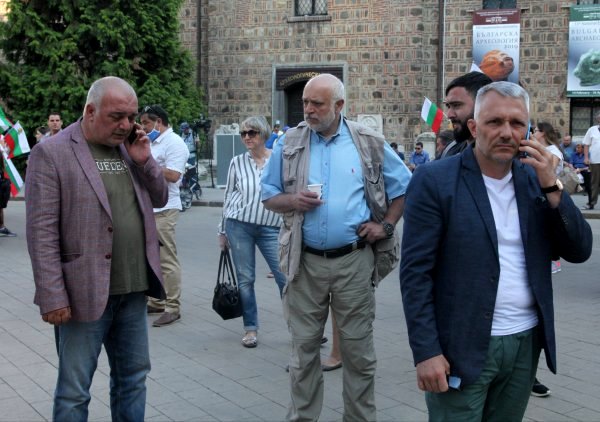 Георг Георгиев директно наруши закона, заявиха „Отровното трио“