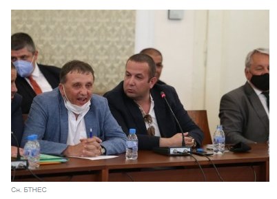 Собственикът на „Градус“ Иван Ангелов натопи Борисов в национален ефир. Троянски кон ли го играе или просто е прост!?