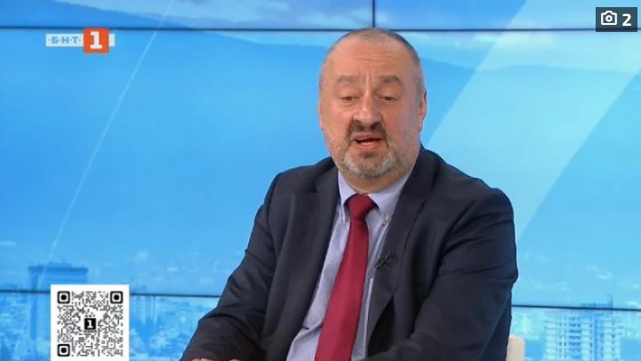 Ясен Тодоров обяви шокиращо, че от вчера е заплашван с дрон и показа есемеса на раздора! СНИМКА