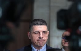 Мирчев от скута на Пеевски говори за снишаване на Румен Радев