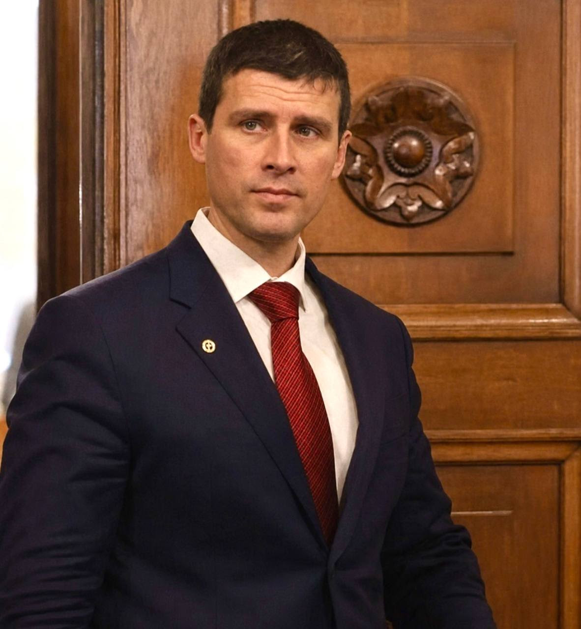 Ивелин Михайлов реши да подпомогне Радев
