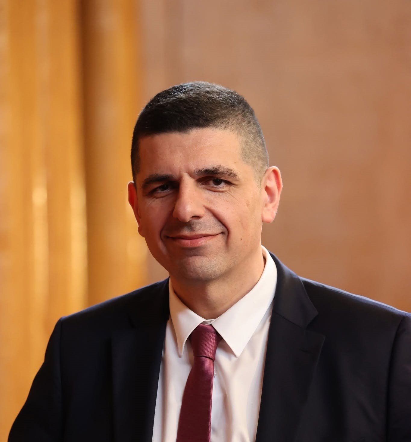 Мирчев: Нов танкер е ударен край Румъния, това е ескалация в територията на НАТО