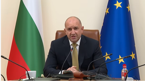 Радев вика Елеонора Митрофанова заради ударите по кораби край България: „Атаките са недопустими“